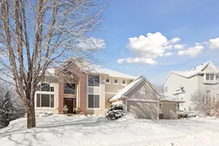 9176 Cold Stream Ln, Eden Prairie, MN 55347 - Photo 2