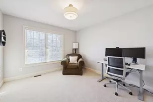 9176 Cold Stream Ln, Eden Prairie, MN 55347 - Photo 30