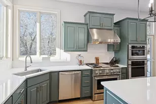 9176 Cold Stream Ln, Eden Prairie, MN 55347 - Photo 16