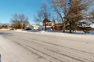 172 Lakeview Dr, Spicer, MN 56288 - Photo 30