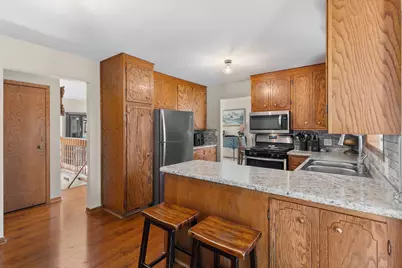 1887 Lakewood Drive N, Maplewood, MN 55109 - Photo 10