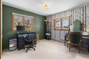 1887 Lakewood Dr N, Maplewood, MN 55109 - Photo 14