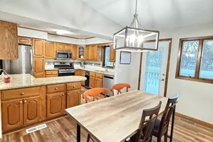 424 106th Ave NW, Coon Rapids, MN 55448 - Photo 4