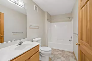 763 Lake Ridge Dr, Woodbury, MN 55129 - Photo 28