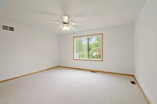 763 Lake Ridge Dr, Woodbury, MN 55129 - Photo 22