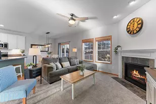 3262 Oak View Dr, Woodbury, MN 55129 - Photo 6