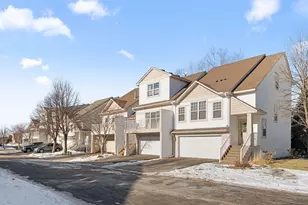 3262 Oak View Dr, Woodbury, MN 55129 - Photo 2