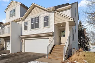 3262 Oak View Dr, Woodbury, MN 55129 - Photo 2