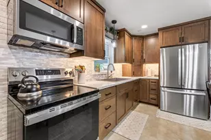 115 3rd St SE, Plainview, MN 55964 - Photo 8