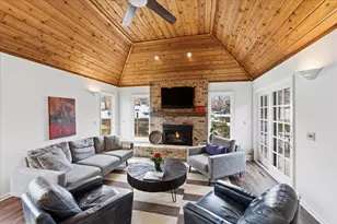 6807 Dovre Dr, Edina, MN 55436 - Photo 32