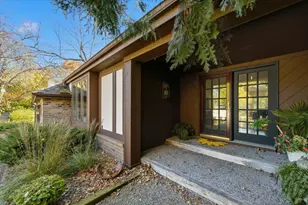 6807 Dovre Dr, Edina, MN 55436 - Photo 2