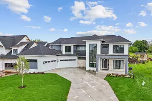 16404 47th Pl N, Plymouth, MN 55446 - Photo 2