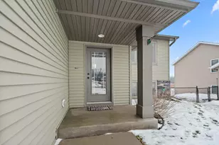 3500 Bridgeview Dr SE, Rochester, MN 55904 - Photo 2