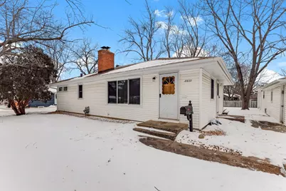 10833 Toledo Avenue S, Bloomington, MN 55437 - Photo 2