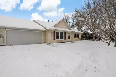 3650 Gershwin Lane N, Oakdale, MN 55128 - Photo 2