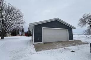 401 Joe Horachek St E, Goodridge, MN 56725 - Photo 6