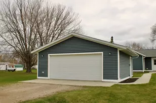 401 Joe Horachek St E, Goodridge, MN 56725 - Photo 4