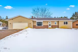 1924 Pleasant Ave, Saint Cloud, MN 56303 - Photo 1