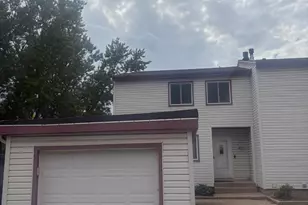 907 40th St NW, Rochester, MN 55901 - Photo 1