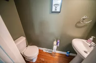 907 40th St NW, Rochester, MN 55901 - Photo 18