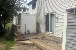 907 40th St NW, Rochester, MN 55901 - Photo 2