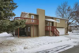22 Fremont Dr S, Fargo,  58103 - Photo 2