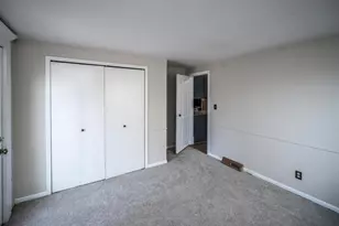 315 Annapolis St W, Saint Paul, MN 55118 - Photo 18