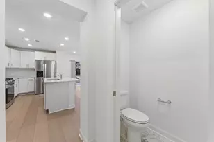 5233 Long Pointe Pass, Woodbury, MN 55129 - Photo 10