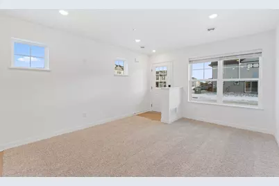 5233 Long Pointe Pass, Woodbury, MN 55129 - Photo 8