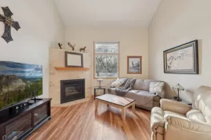 3824 Vermilion Ct S, Eagan, MN 55122 - Photo 6