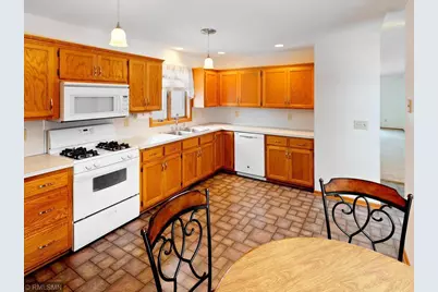 1928 Vierling Drive E, Shakopee, MN 55379 - Photo 6