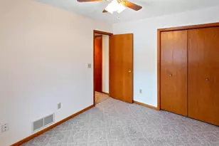 1928 Vierling Dr E, Shakopee, MN 55379 - Photo 20