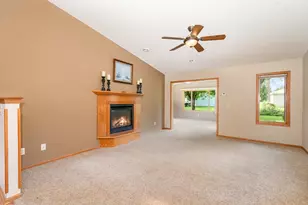 220 6th St NE, Montgomery, MN 56069 - Photo 4