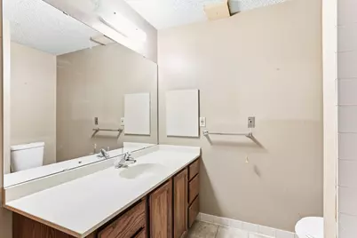 3232 Fremont Avenue N #111, Minneapolis, MN 55412 - Photo 16