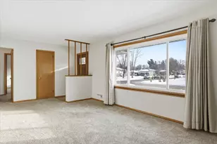 4500 Woodbine Ln N, Brooklyn Center, MN 55429 - Photo 8