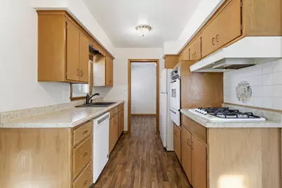 4500 Woodbine Lane N, Brooklyn Center, MN 55429 - Photo 10