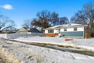 4500 Woodbine Ln N, Brooklyn Center, MN 55429 - Photo 40