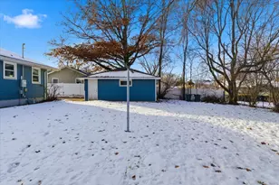 4500 Woodbine Ln N, Brooklyn Center, MN 55429 - Photo 38