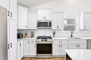 23245 Wood Ln, Rogers, MN 55374 - Photo 6