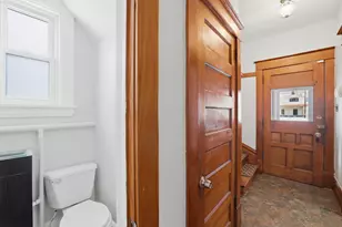 1009 Sherburne Ave, Saint Paul, MN 55104 - Photo 16