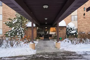 2670 Oxford St N, Roseville, MN 55113 - Photo 36