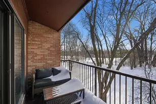 2670 Oxford St N, Roseville, MN 55113 - Photo 18