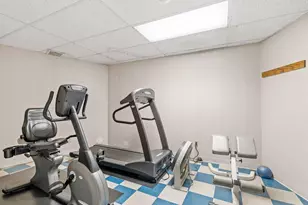 2670 Oxford St N, Roseville, MN 55113 - Photo 26