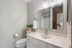 2670 Oxford St N, Roseville, MN 55113 - Photo 14