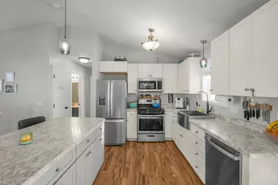 712 Buffalo Hills Street, Buffalo, MN 55313 - Photo 2