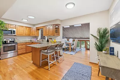 16101 Hilltop Road, Eden Prairie, MN 55347 - Photo 12