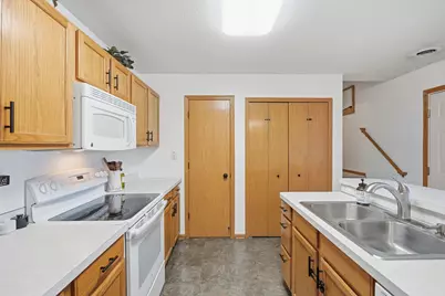 6240 158th Street W #59, Apple Valley, MN 55124 - Photo 16