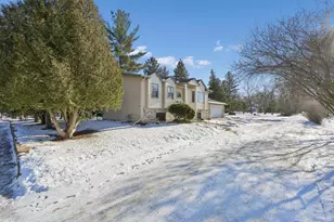 401 2nd St NE, Dodge Center, MN 55927 - Photo 2