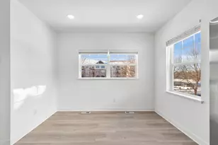 3141 Clover Ridge Dr, Chaska, MN 55318 - Photo 6