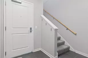 209 8th Street E, Saint Paul, MN 55101 - Photo 6